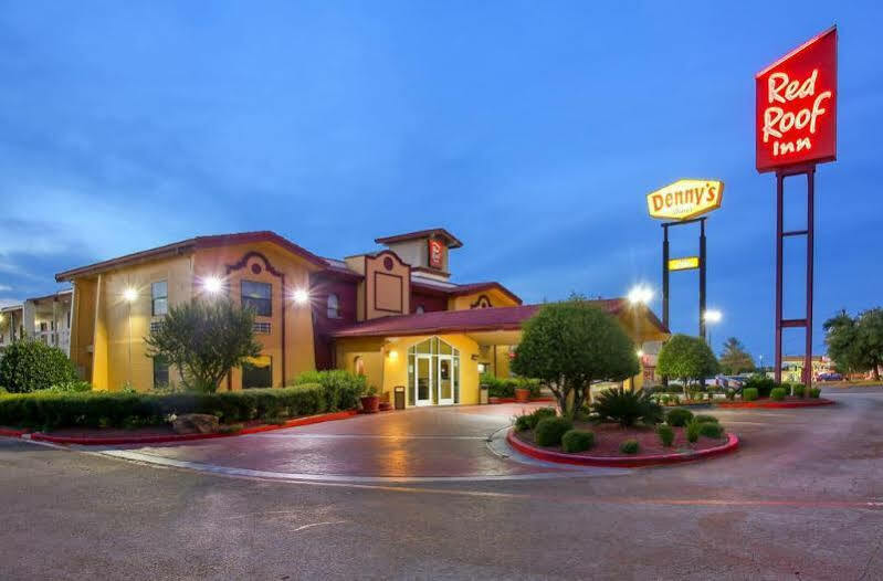 Red Roof Inn North Dallas - Park Central Exteriör bild